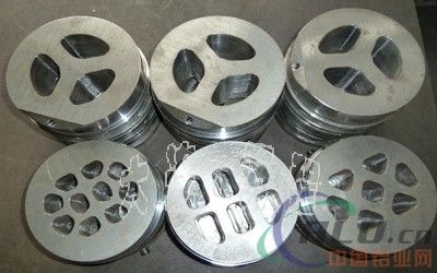 鋁型材擠壓<a href=http://www.sanweimoxing.com/e/tags/?tagname=%e6%a8%a1%e5%85%b7%e8%ae%be%e8%ae%a1 target=_blank class=infotextkey>模具</a>熱處理的要點及<a href=http://www.sanweimoxing.com/e/tags/?tagname=%e6%a8%a1%e5%85%b7%e8%ae%be%e8%ae%a1 target=_blank class=infotextkey>模具</a>鋼設計分析